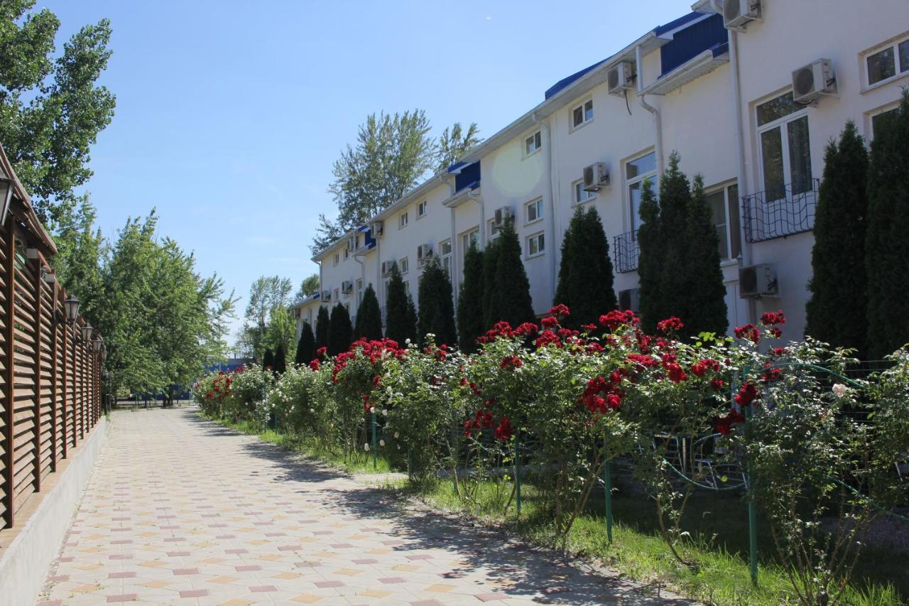 Golubaya Volna Hotel Rostov-on-Don Exterior foto